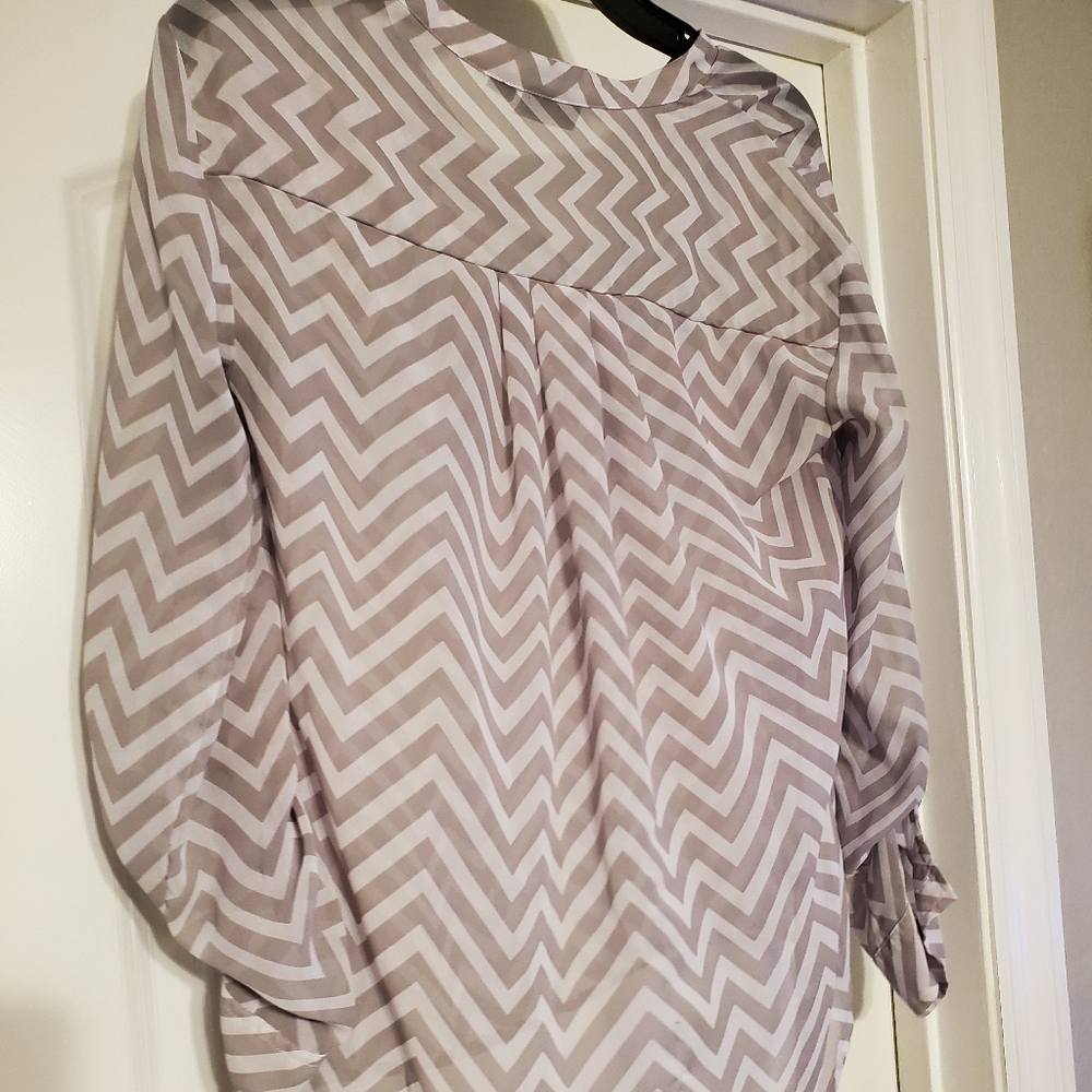 Chevron top - Picture 3 of 3